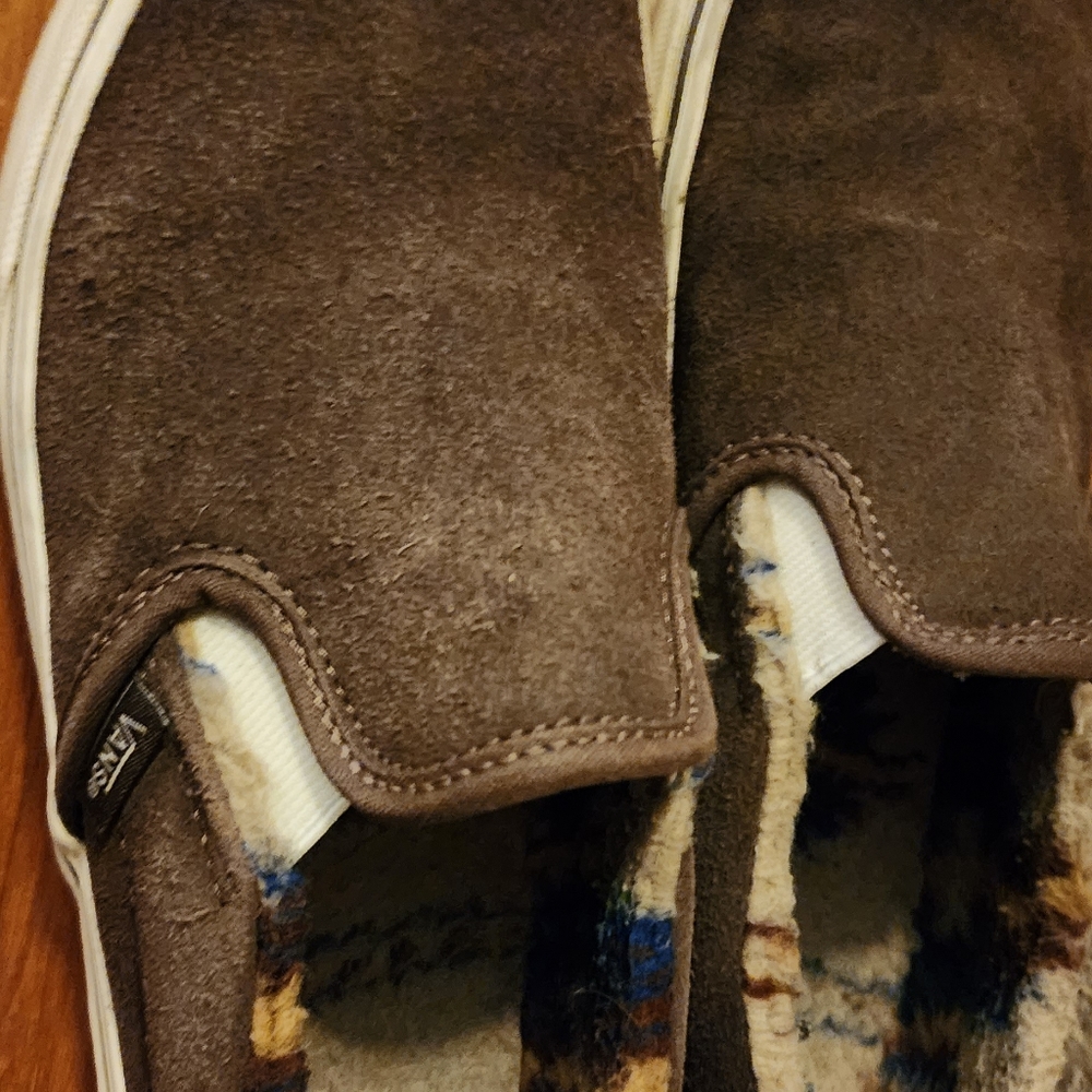 FLUFFY BROWN SUADE VANS